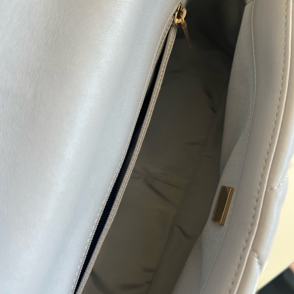 Chanel flap 19 Grey Ghw sold ♥️ - Picture 8 of 13